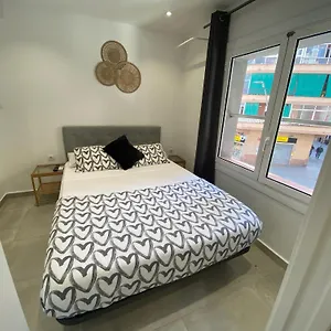  Apartamento Con Bano Privado Frente Al Metro L5 Barcelona-hospitalet