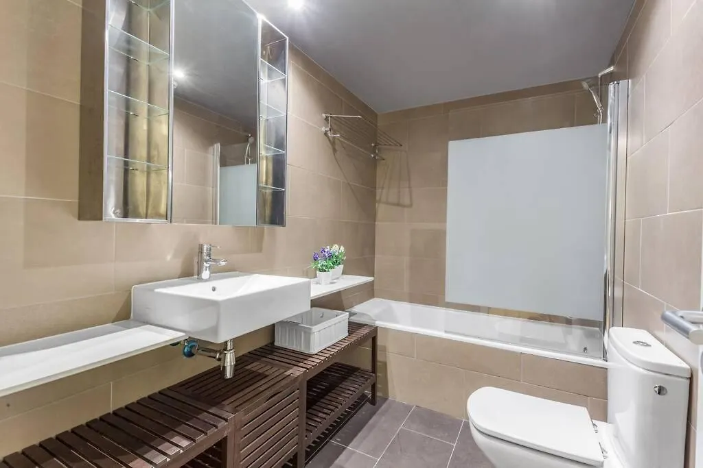 Lodging Apartments Fira Duplex - Barcelona L'Hospitalet de Llobregat