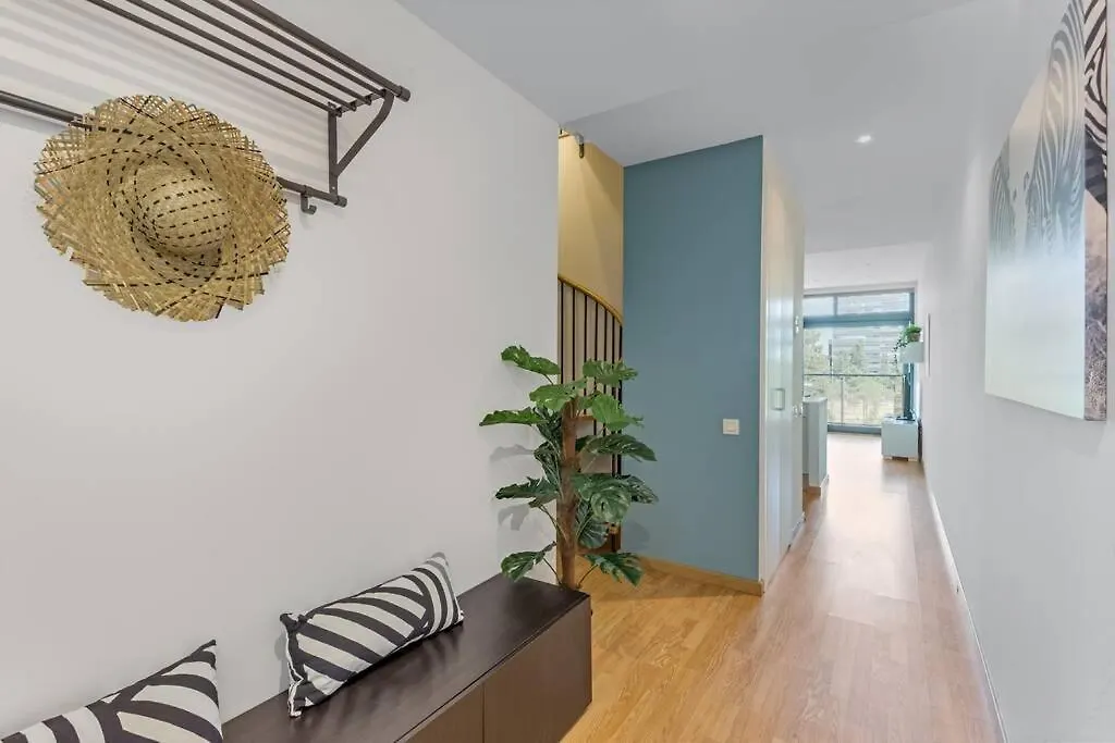 Lodging Apartments Fira Duplex - Barcelona L'Hospitalet de Llobregat