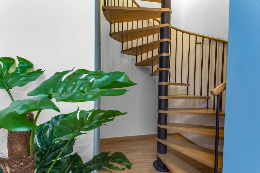 Lodging Apartments Fira Duplex - Barcelona L'Hospitalet de Llobregat 0*,