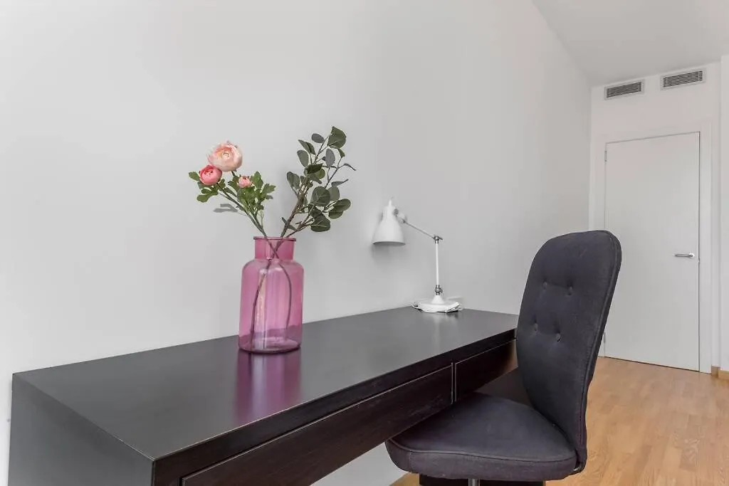 Lodging Apartments Fira Duplex - Barcelona L'Hospitalet de Llobregat